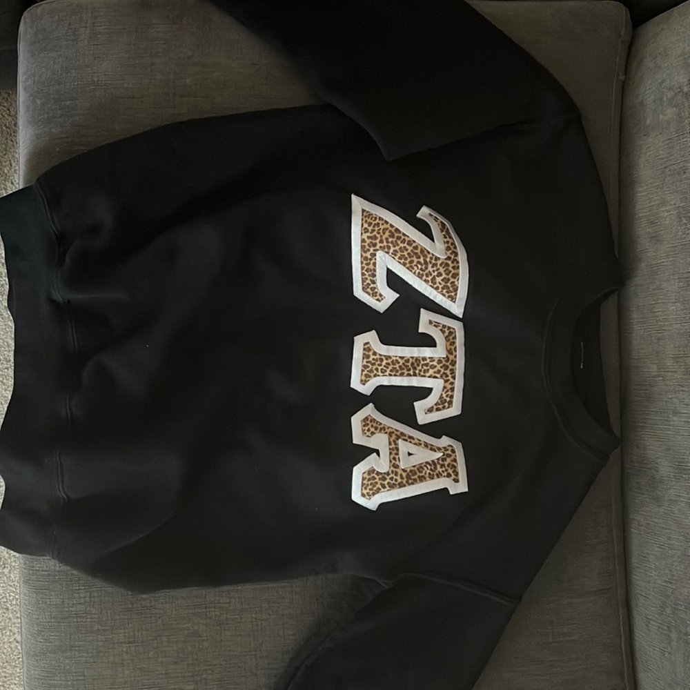 zeta tau alpha stitched lettering crewneck